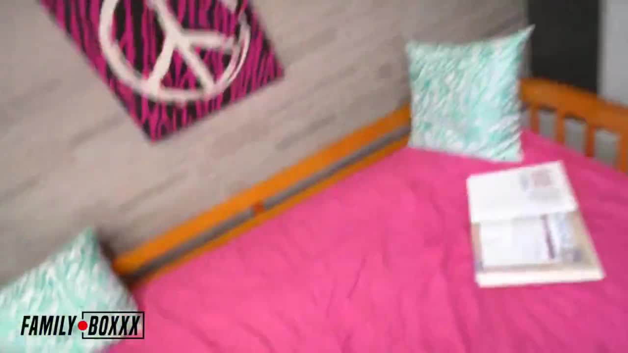 Watch Visiting his stepdaughter in the dormitory Porn Video - ePornSup.