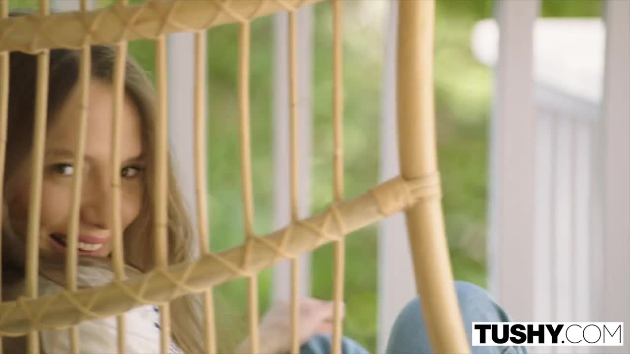 Watch Hombre casado es infiel con una jovencita latina Porn Video - ePornSup.