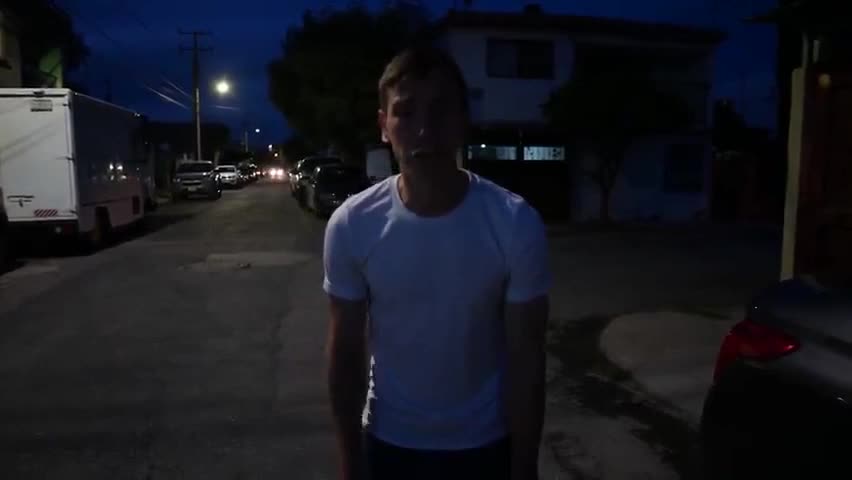 Watch Carnosa mexicana follando con un gringo Porn Video - ePornSup.