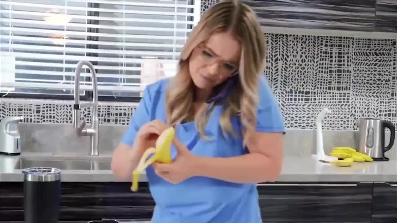Watch The nurse is late for work Porn Video - ePornSup.