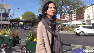 Mature female teacher gives us a glimpse of her teachings