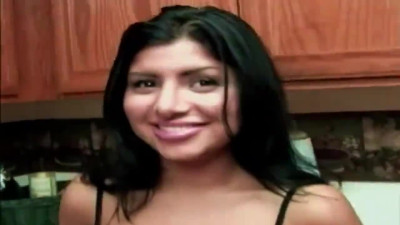 Sensual mexicana follando con un maduro