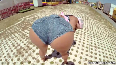 Espectacular latina follada analmente en la calle