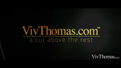 Dos preciosidades complaciéndose en la ducha