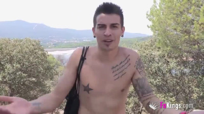 Española nudista se folla a un desconocido a vista de todos