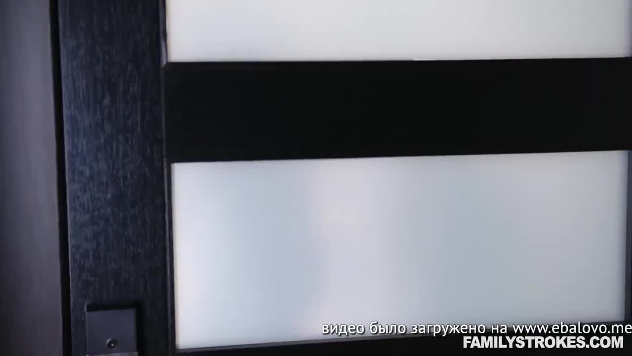 Watch Gianna fucks her stepdad at midnight Porn Video - ePornSup.