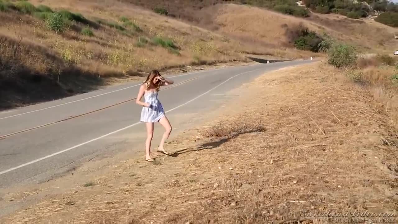 Watch Expert MILF picks up a young girl on the road Porn Video - ePornSup.
