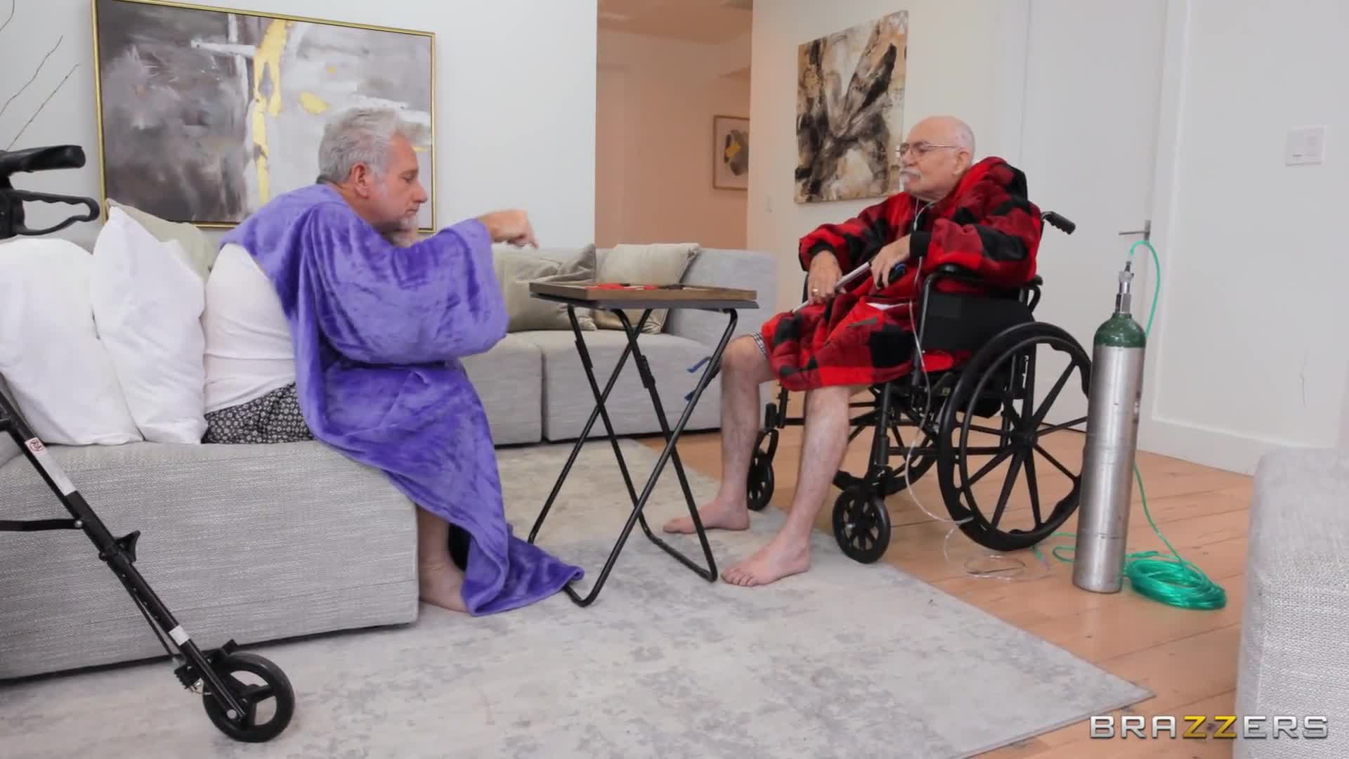 Watch Clowning Around: Jay Crew&#39;s Naughty Afternoon Delight With Nurse Gia Derza Porn Video - ePornSup.