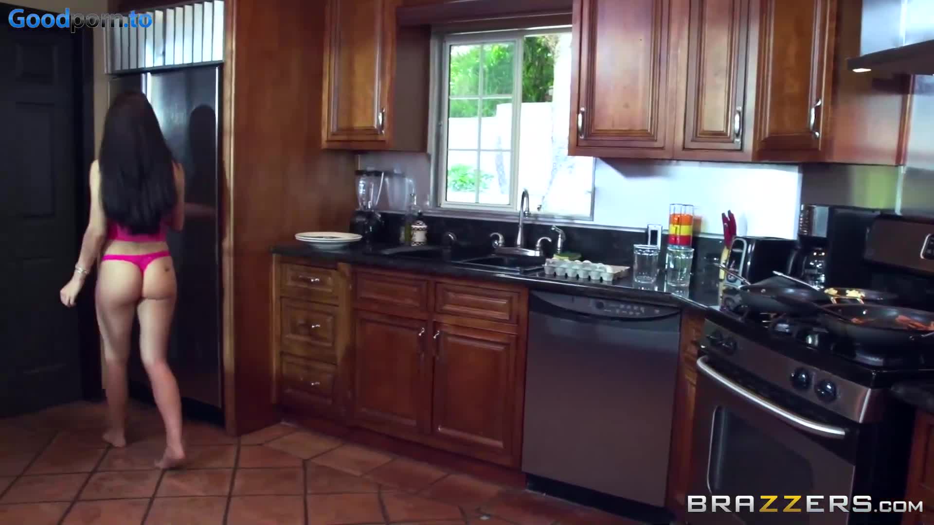 Watch Unexpected Morning Surprise: Lana's Panty-Clad Breakfast Adventure Porn Video - ePornSup.