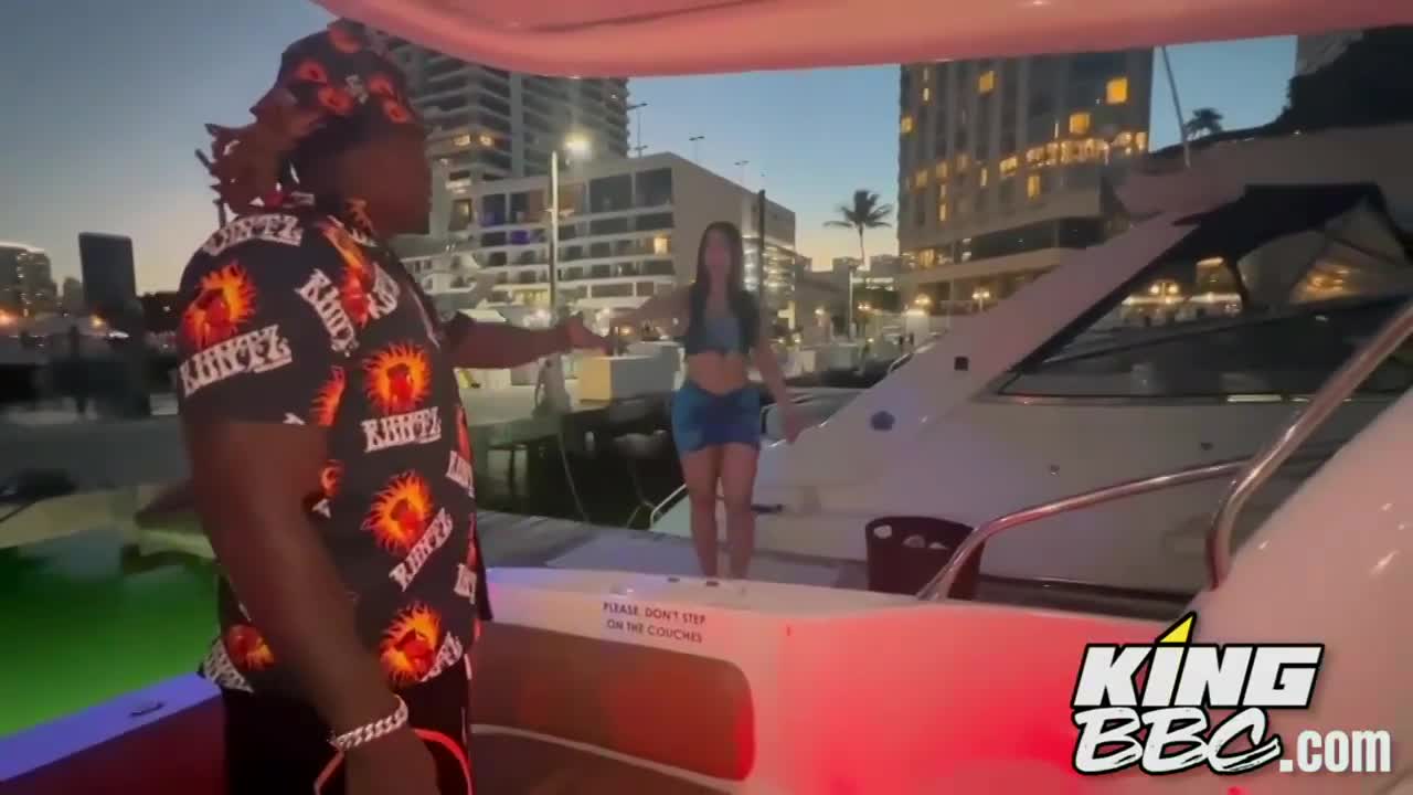 Watch Follando en el yate Porn Video - ePornSup.
