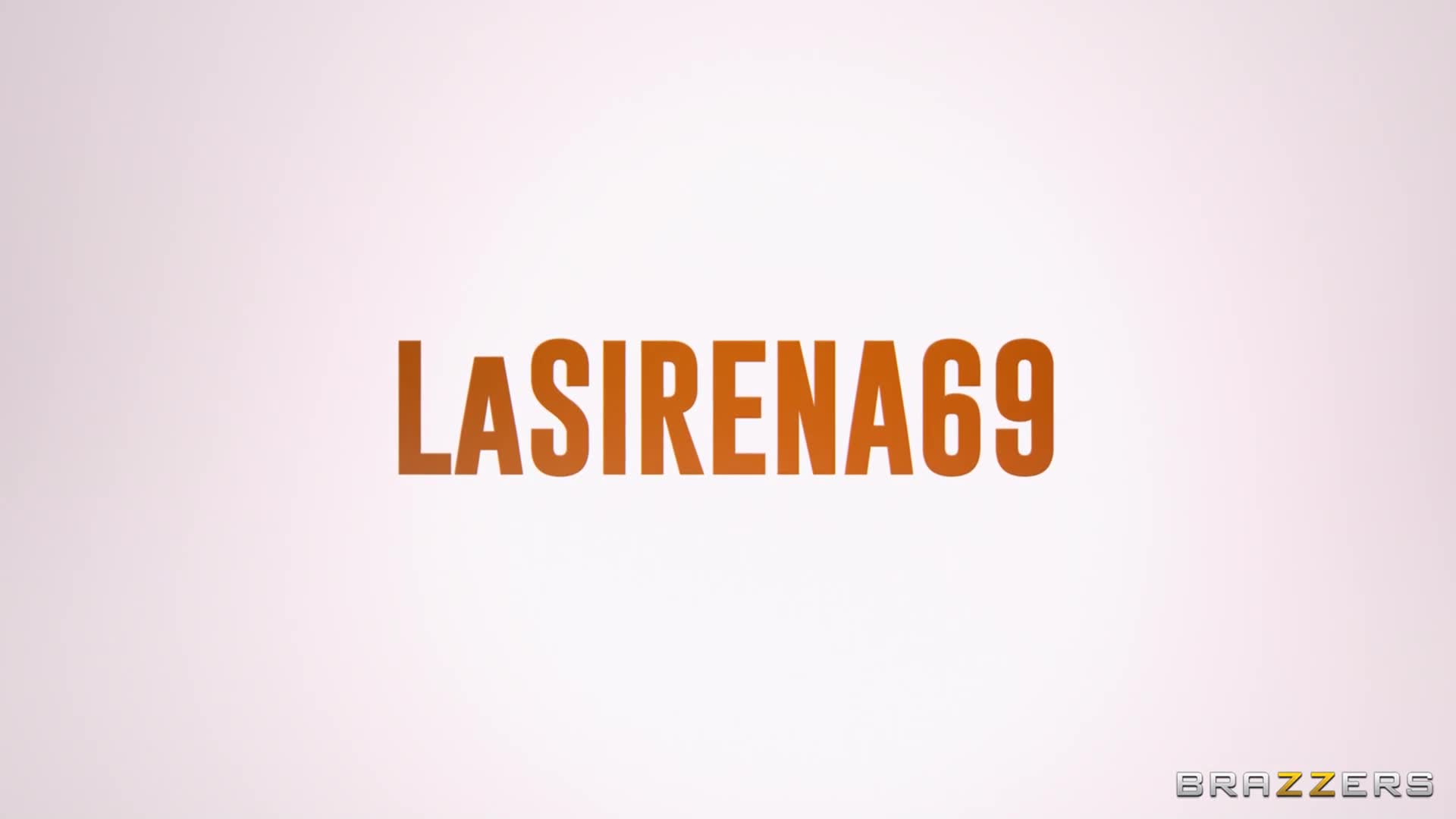 Watch Breaking News: LaSirena69's Wet Pussy Scoop Stops The Presses For A Hot On-Camera Anal Debut Porn Video - ePornSup.