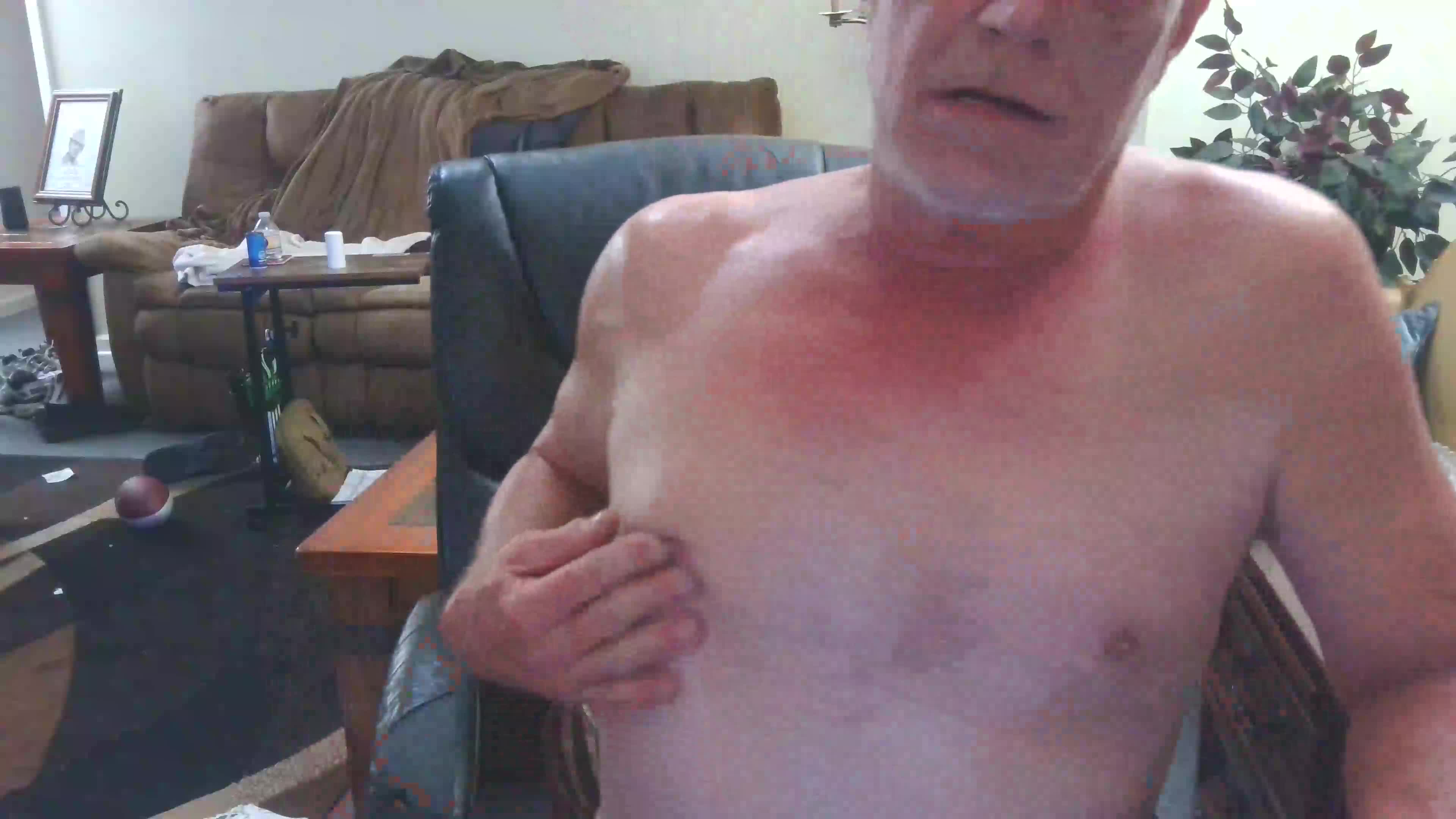 Watch Naughty Dad jerking off Porn Video - ePornSup.