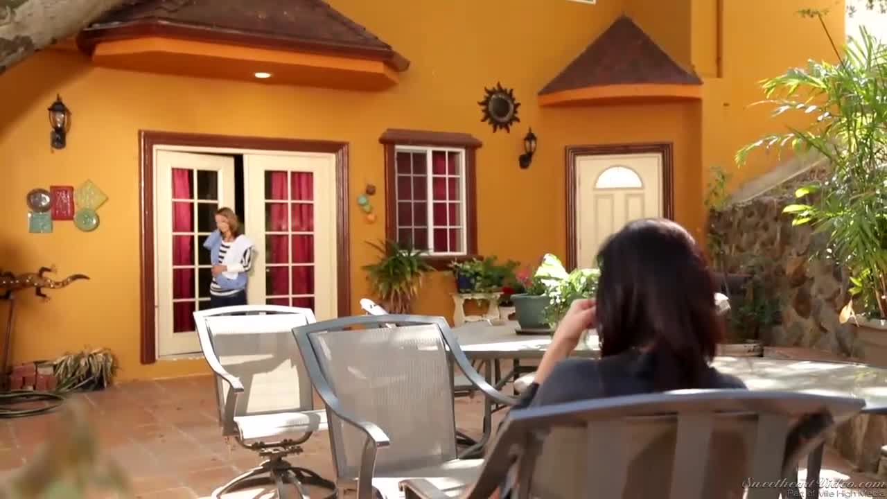 Watch She hires a babysitter to fuck her Porn Video - ePornSup.